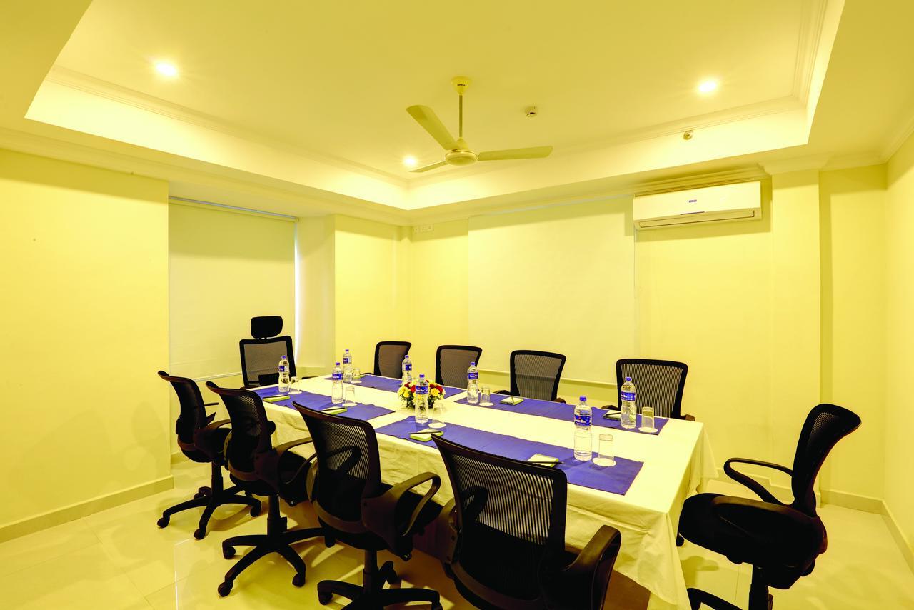 Hotel Floral Park Kottayam Ngoại thất bức ảnh