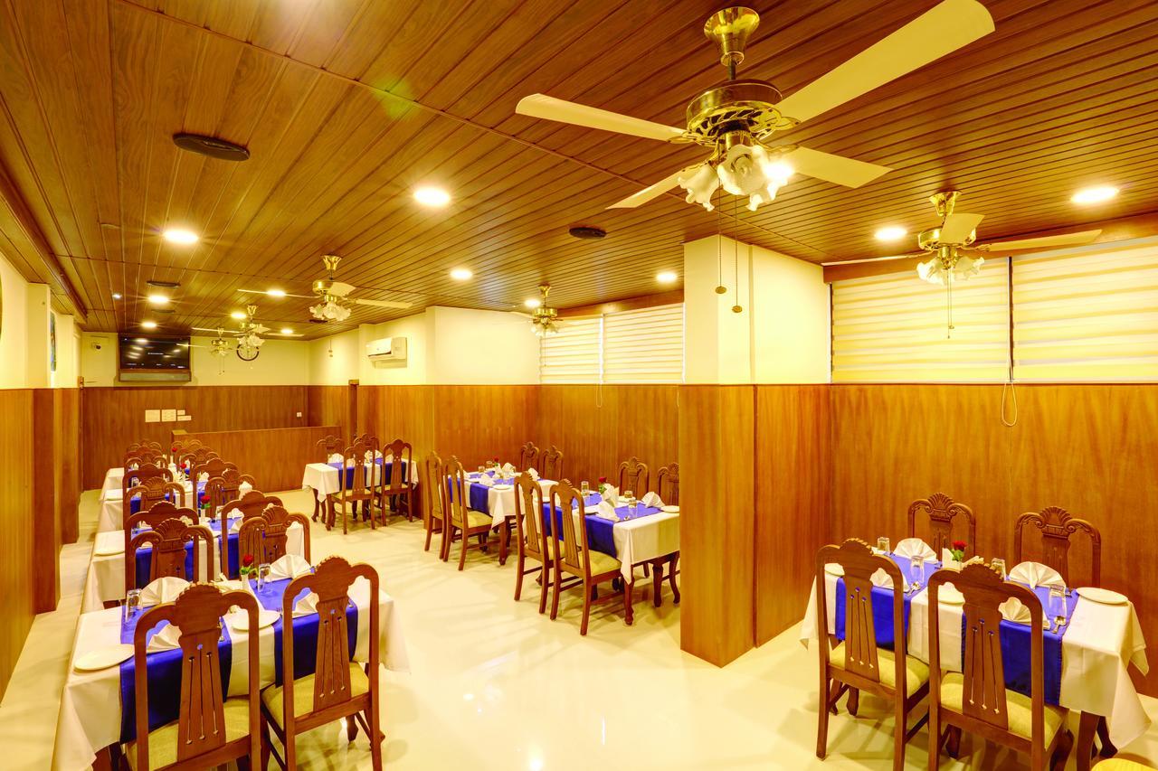 Hotel Floral Park Kottayam Ngoại thất bức ảnh